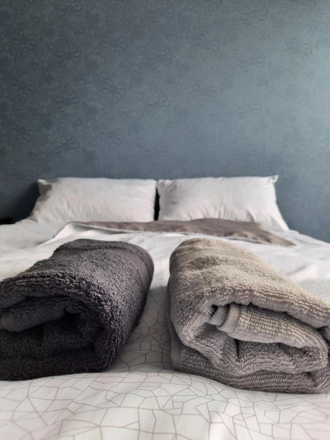 Hostelis R27 Aizpute Bagian luar foto