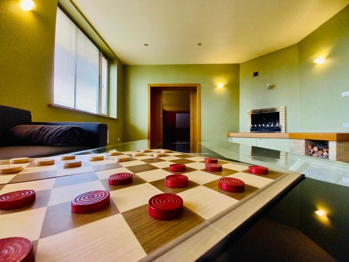 Hostelis R27 Aizpute Bagian luar foto